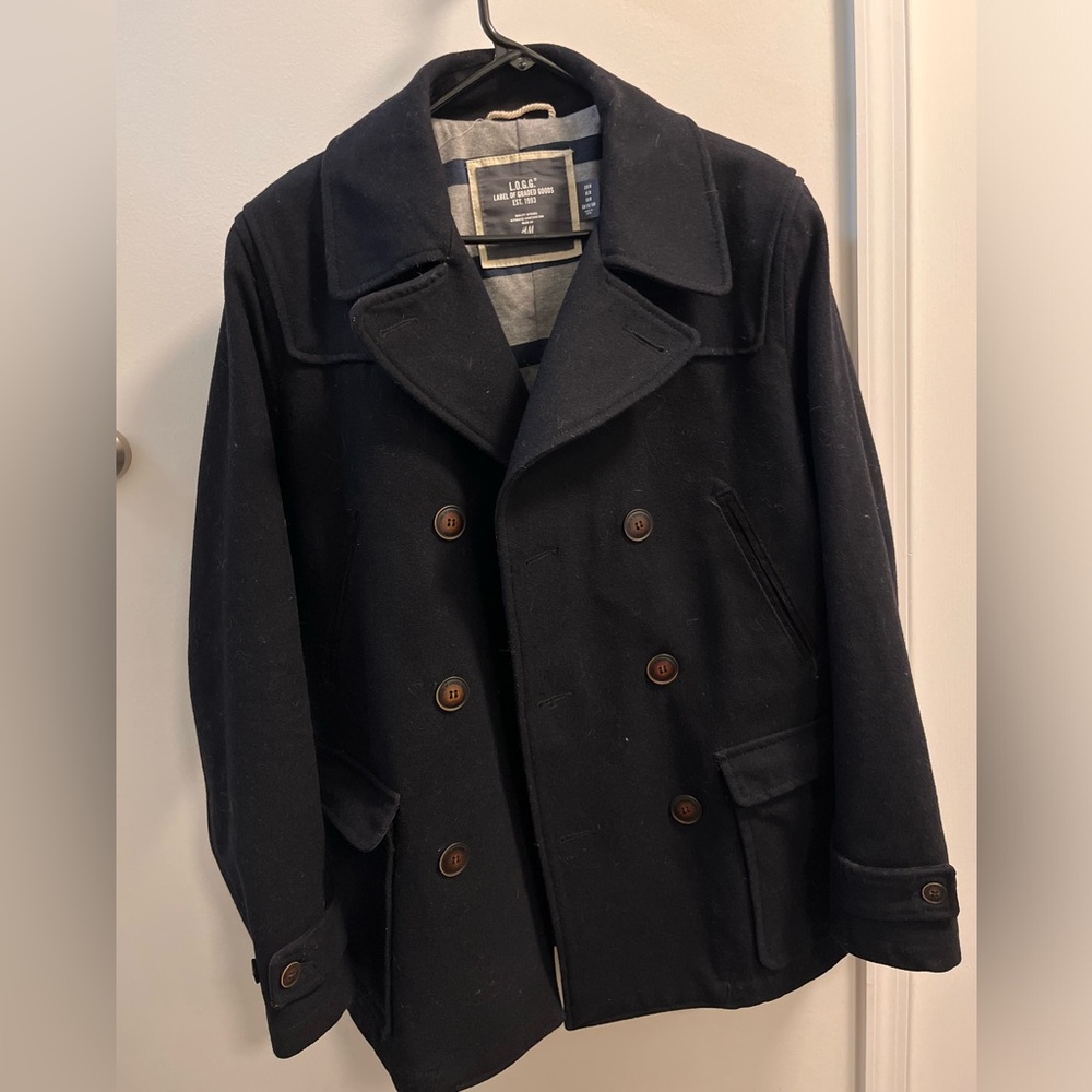 Men’s peacoat